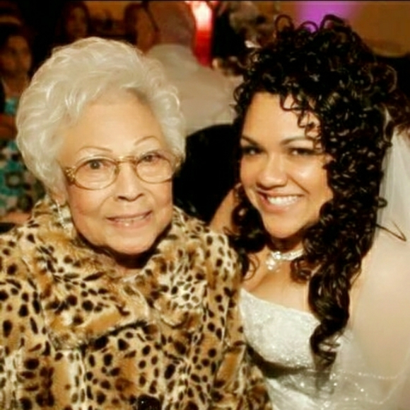 Meet your Posher, Melissa - Picture 1 of 1